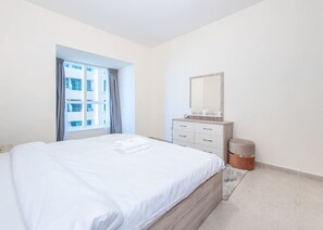 1 slaapkamer, een strijkplank/strijkijzer, wifi, beddengoed