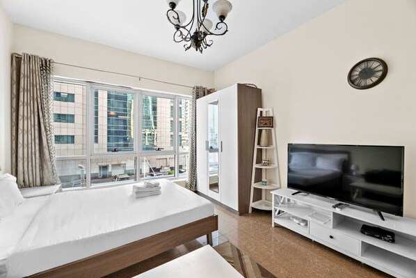 Iron/ironing board, WiFi