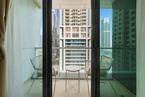 Interior - StoneTree - GoldCrest Views 2 Studio - Family-friendly Community (Jumeirah Lake Towers)