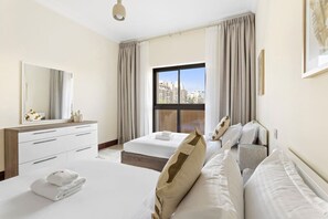2 chambres, fer et planche à repasser, accès au Wi-Fi (inclus)