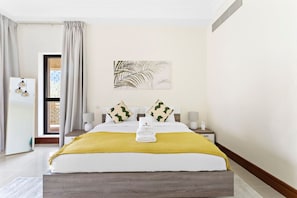 2 bedrooms, iron/ironing board, free WiFi