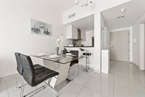 Dining - StoneTree - Damac Heights 1BR - Amazing View (Dubai Marina)