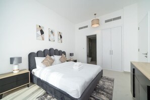 2 soverom, strykejern/-brett, wi-fi og sengetøy