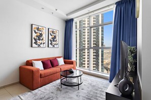 TV - StoneTree - SkyView Tower 1BR - Near Marina Beach (Dubai Marina)
