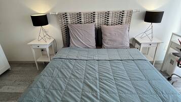 1 chambre, fer et planche à repasser, Wi-Fi, draps fournis