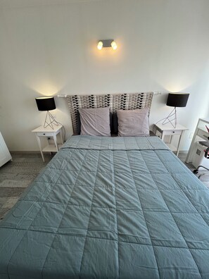 1 soverom, strykejern/-brett, wi-fi og sengetøy