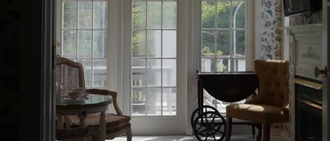 Suite, Private Bathroom (The SENATOR'S Suite)