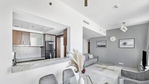 Unclassified image, 3 of 15, button - Elegant 1 BR Apartment (Dubai Marina)