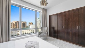 Unclassified image, 4 of 15, button - Elegant 1 BR Apartment (Dubai Marina)