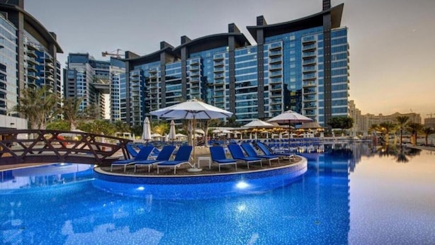 Pool - Luxury 1BR in Caribbean - Palm Jumeirah (Palm Jumeirah)