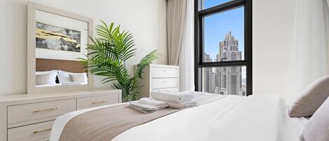 3 Schlafzimmer, Schreibtisch, Bügeleisen/Bügelbrett, WLAN