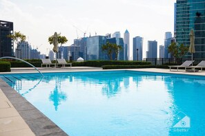 Pool - Luxurious 2 BR in Downtown Dubai (Downtown)