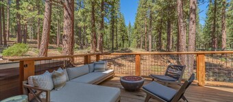 Luxury Family Getaway~Hot Tub~Gray's Crossing