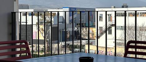 屋外ダイニングエリア