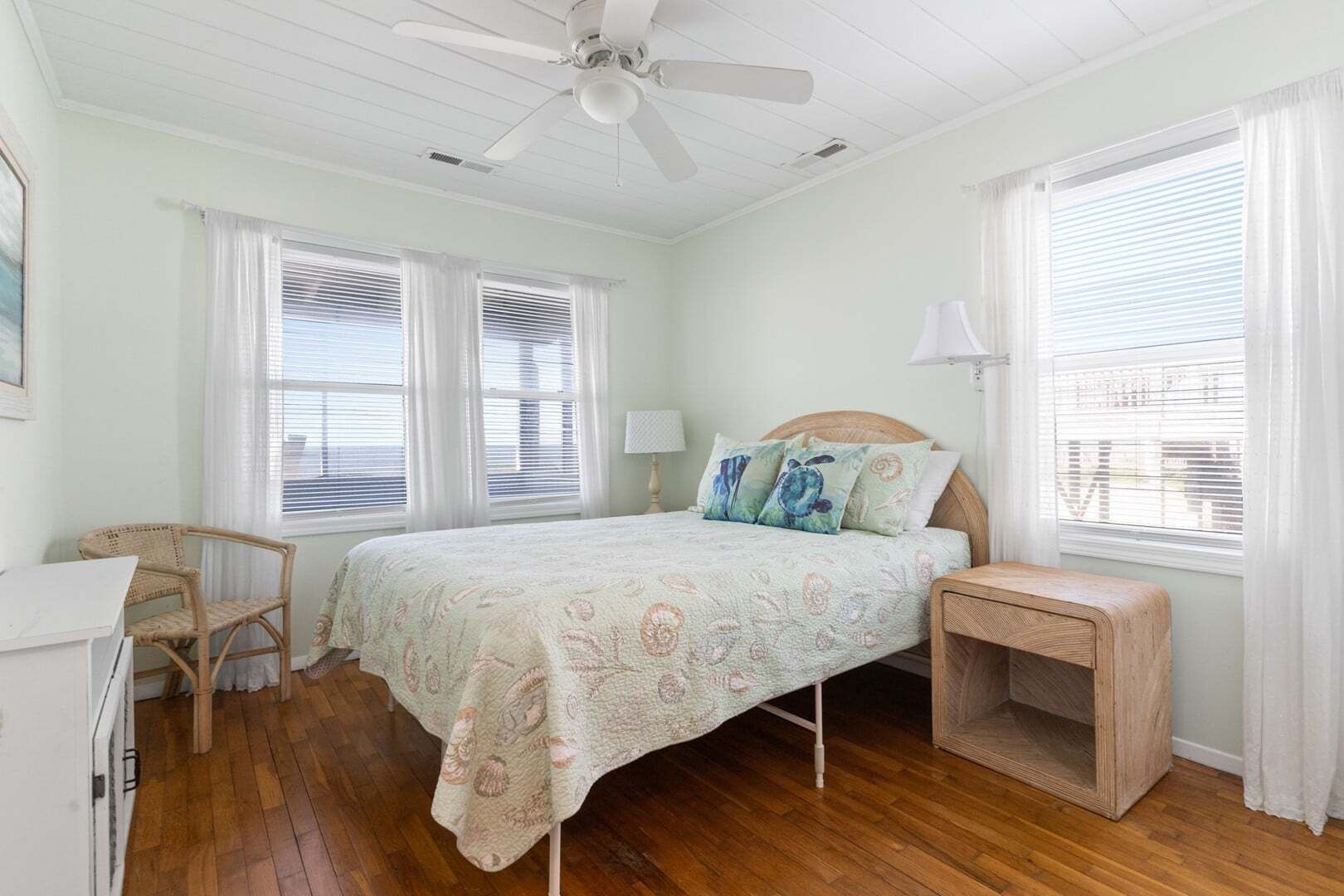 4 bedrooms, free WiFi