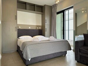 1 bedroom, desk, iron/ironing board, WiFi - M & M 8 IN THE CITY (XP92+FQ Athens, Greece)