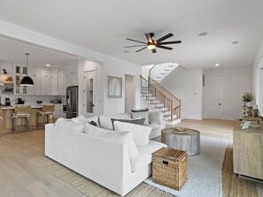 Smart-TV, Tischtennisplatte