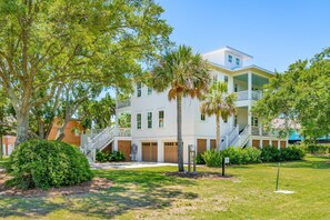 Exterior - 5 BR Luxury Home with Pool & Hot Tub | Ocean Views (Isle of Palms)