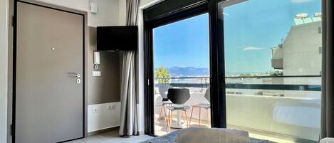 1 chambre, bureau, fer et planche à repasser, Wi-Fi