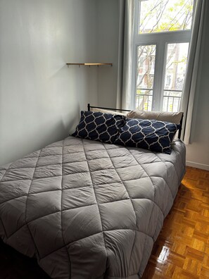 3 多间卧室、WiFi、床单