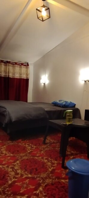 Free WiFi, bed sheets