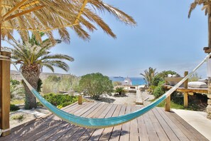 Property grounds - Baba Houlakia (Mykonos)