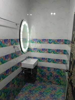Bathroom - Twilight at kodai (Kodaikanal)