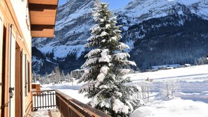 Unclassified image, 4 of 18, button - 2nd floor, fireplace or stove, tv, ski locker, 160m², Pralognan-la-Vanoise (Pralognan-la-Vanoise)