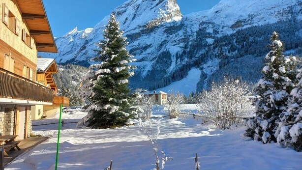 Unclassified image, 1 of 18, button - 2nd floor, fireplace or stove, tv, ski locker, 160m², Pralognan-la-Vanoise (Pralognan-la-Vanoise)