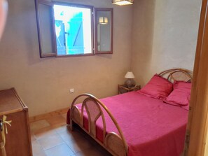 2 soverom og sengetøy