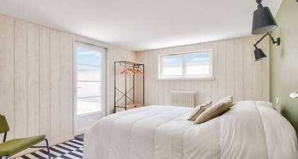 House for 10 with heated pool