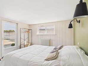 3 bedrooms, iron/ironing board, free WiFi - House for 10 with heated pool (La Barre-de-Monts)