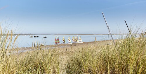 House for 10 with heated pool