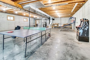 House (4 Bedrooms) | Interior - Family-friendly Ozarks Getaway < 21 Mi to Branson! (Omaha)