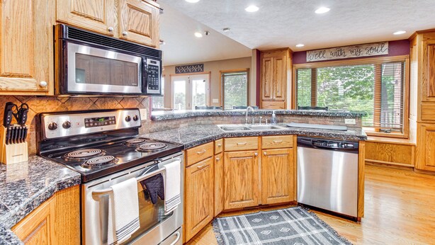 House (4 Bedrooms) | Interior - Family-friendly Ozarks Getaway < 21 Mi to Branson! (Omaha)