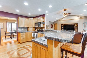 House (4 Bedrooms) | Interior - Family-friendly Ozarks Getaway < 21 Mi to Branson! (Omaha)