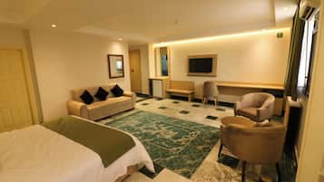 Minibar, rideaux occultants, Wi-Fi gratuit, draps fournis