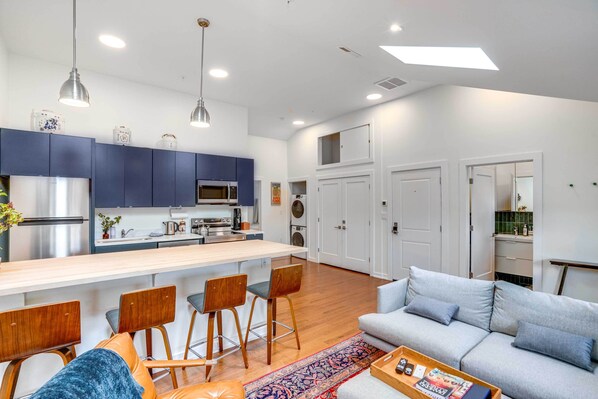 Apartment (2 Bedrooms) | Bahagian dalam