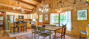 更新的山中小屋，位於20英畝地，附大瀑布