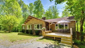 Unclassified image, 2 of 26, button - Updated Mtn Cabin on 20 Acres w/ Large Waterfall (Jasper)