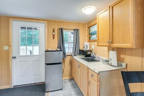 House (1 Bedroom) | Interior