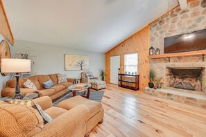 House (3 Bedrooms) | Front of property - Kentucky Getaway w/ Access to Rough River Lake! (Leitchfield)