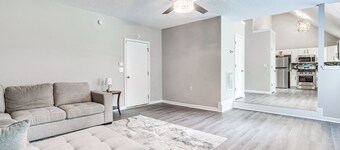 10 Mi to Stone Mtn Park: Spacious Home in Lithonia