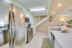 Apartment (3 Bedrooms) | Interior - Bay-view Orange Beach Condo: 3 Mi to The Wharf (Orange Beach)