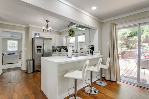 Spacious Atlanta Home w/ Yard ~ 9 Mi to Downtown