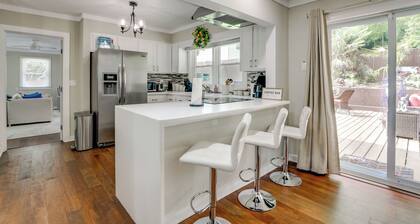 Spacious Atlanta Home w/ Yard ~ 9 Mi to Downtown