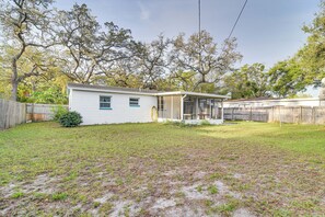 House (3 Bedrooms) | Interior - Pet-friendly Clearwater Home - 7 Mi to Beach! (Clearwater)