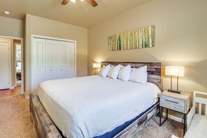 House (2 Bedrooms) | Interior - Deck & ATV Trail Access: Quiet Cabin in Show Low (Pinedale)