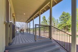 House (2 Bedrooms) | Interior - Deck & ATV Trail Access: Quiet Cabin in Show Low (Pinedale)