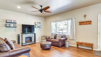 House (2 Bedrooms) | Front of property